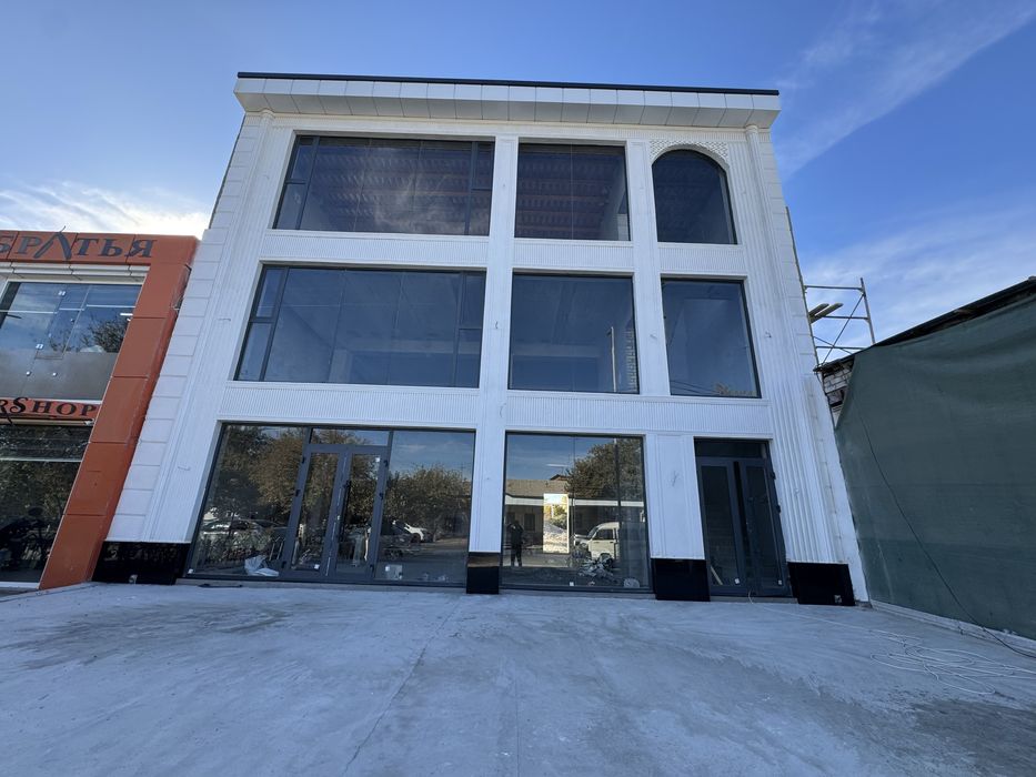 Urganch shahar markazida bino sotiladi