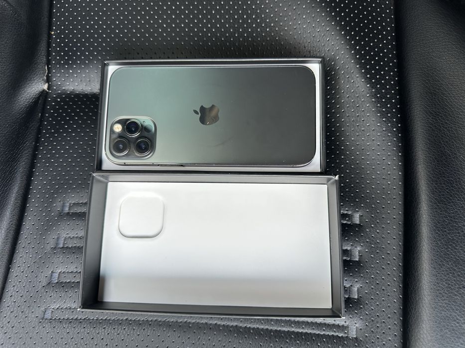 iPhone 12pro в хорошем состоянии