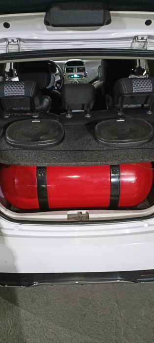 Spark moshina sotiladi