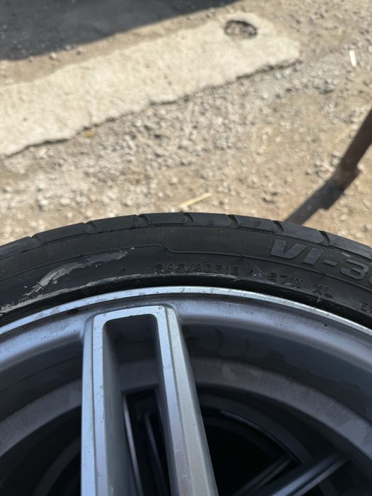 Продам диск R18 vossen разна шероки