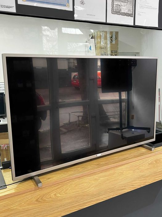 ZAP AMANET MARGEANULUI - TV Led Phillips 5500 - 108CM #6309