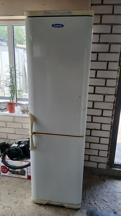 Продаю холодильник Бирюса с доставкой до дома ..