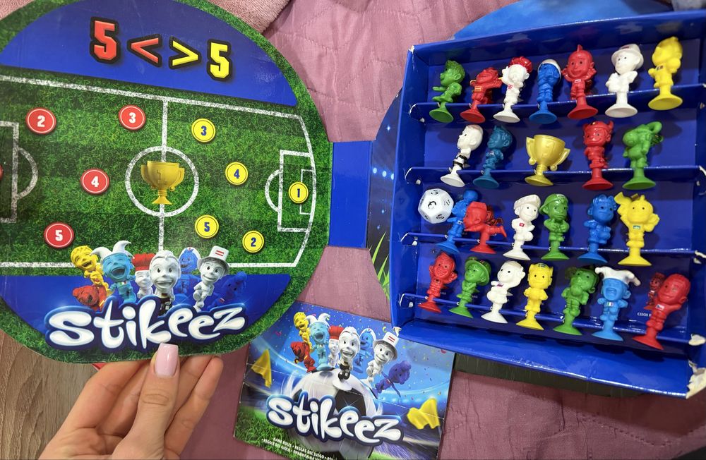 Стикита, колекции и различни