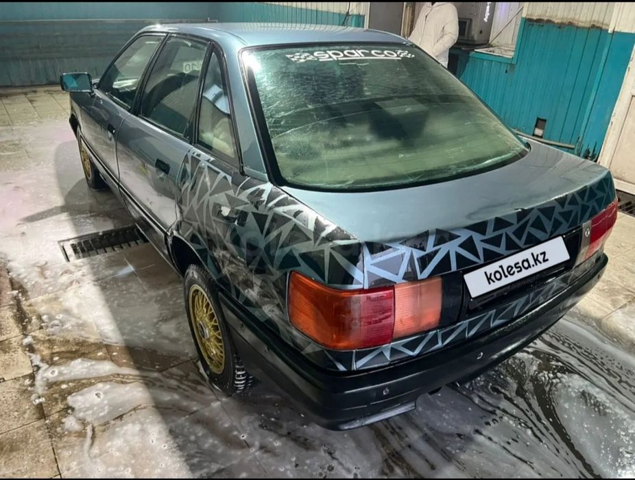 Продам машину ауди 80