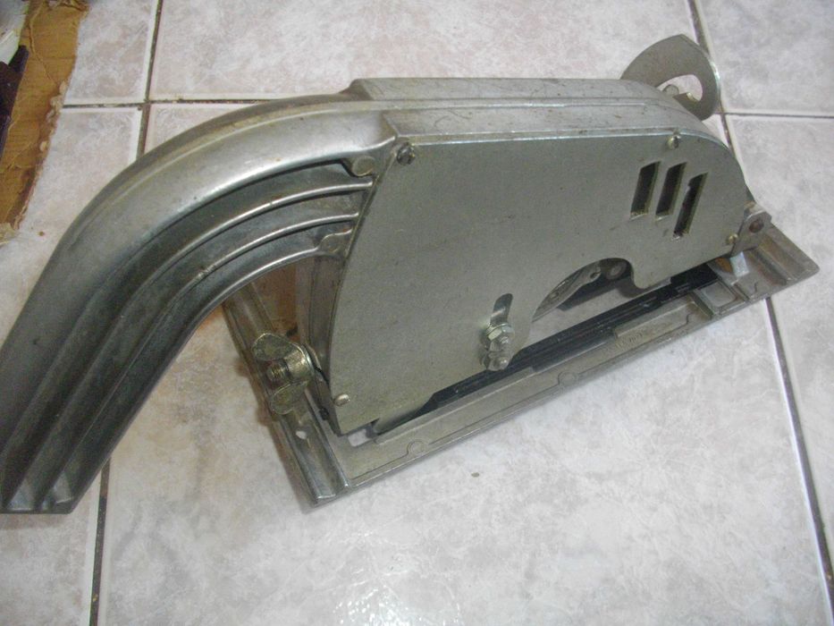 Приставка Шмиргел Ръчен Циркуляр Немска за дрелка Bosch/Lesto/Hanseati