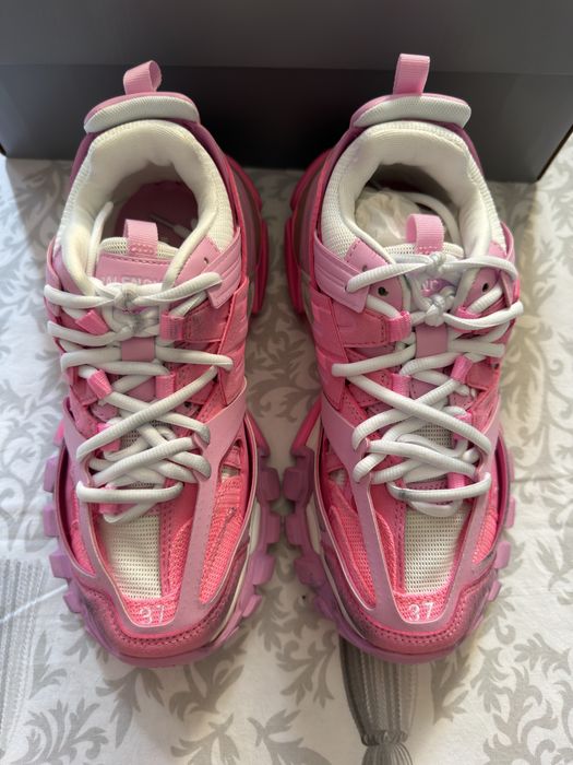 Balenciaga Track