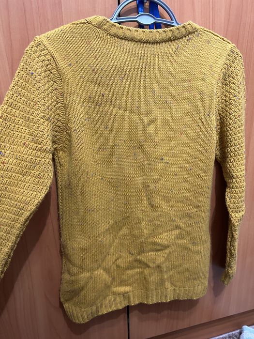 Свитер женский