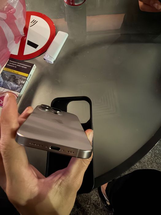 iPhone 15 pro 256 gb