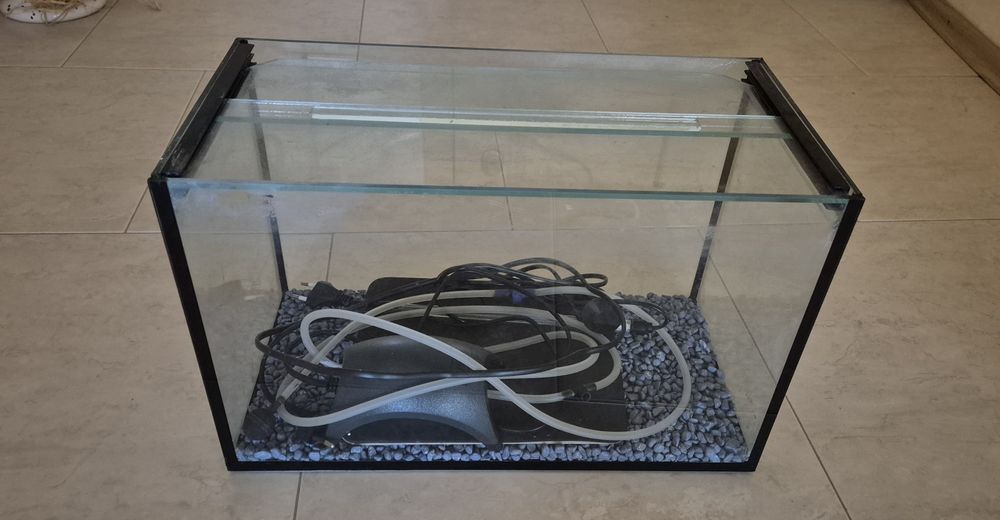 Оборудван Аквариум 40х20х25