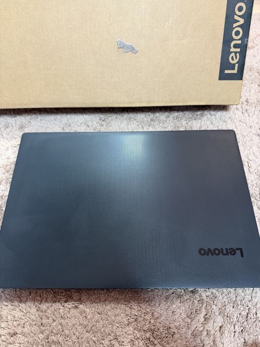 Lenovo Notebook V330