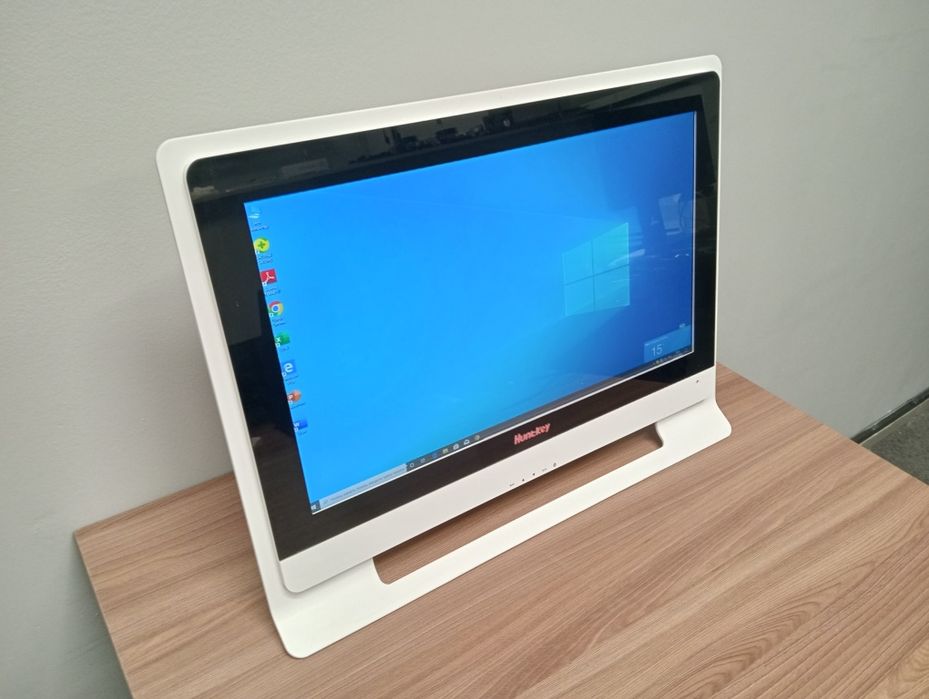 Белый моноблок Huntkey 21.5"