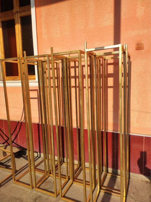 Oformleniya uchun Sahna sotiladi 100% yangi. Buxoro arka yasab beramiz