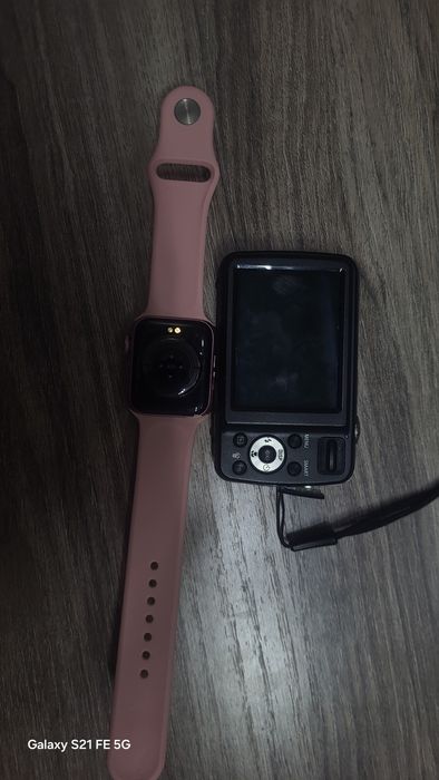 Фотоаппарат Samsung PL20, в подарок часы