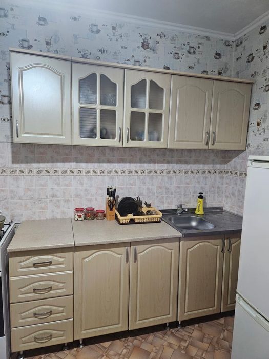 продам кухонный гарнитур