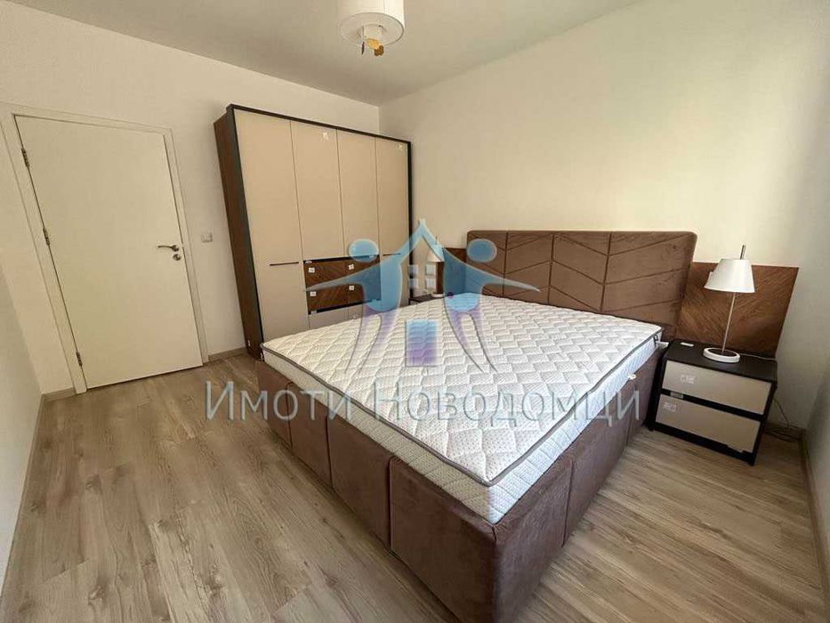 Продава се Тристаен апартамент в Шумен, Пазара - 93 кв.м за 1289 €/кв.м - Снимка #3