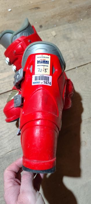 Echipament ski complet copii - schiuri, clăpari, căsca., ochelari