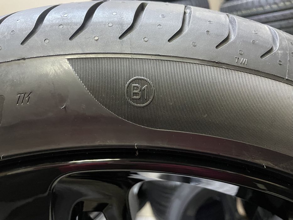 Jante Originale Bentley Bentayga pe 22 cu anv : Vara sau Iarna !