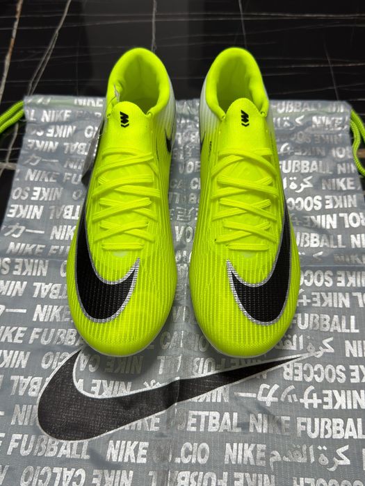 Ghete de fotbal Nike