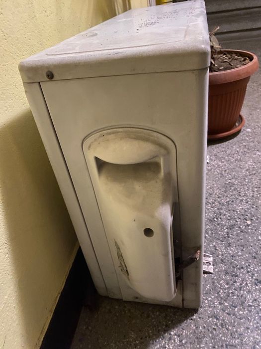 Продавам климатик Самсунг модел SH12ZA1B ,Дванайска