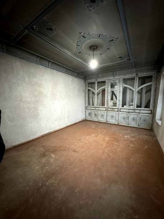 Uy sotilvotti, Xasanboy kotta koca yuzida