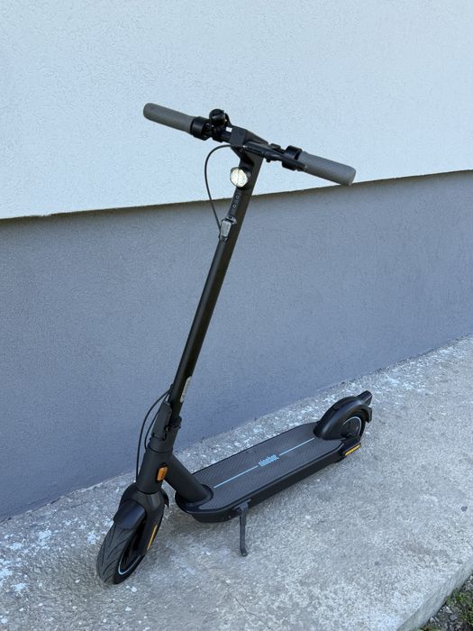 Trotineta electrica Ninebot Max G30D