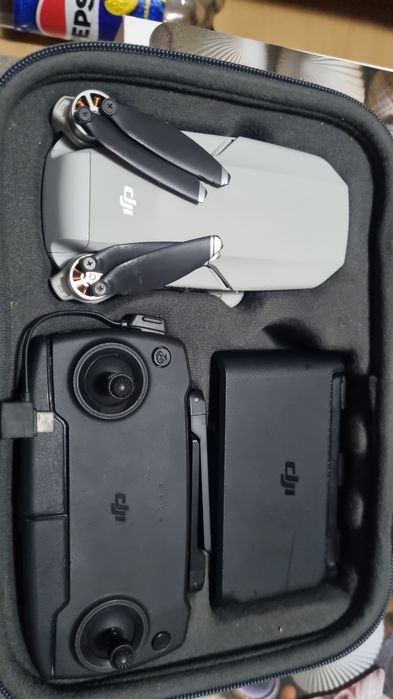 Drona DJI Mavic Mino More Combo - 3 acumulatori + Geantă