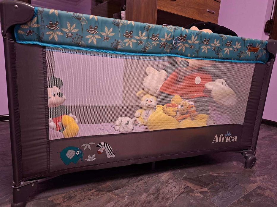 Продавам детска кошара