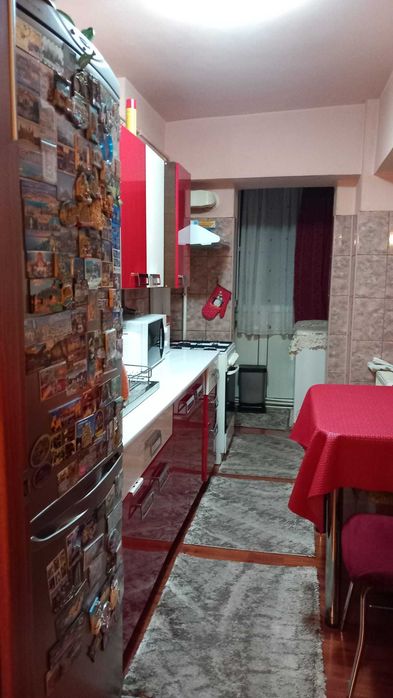 Apartament cu 3 camere de vanzare