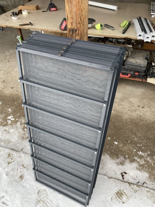 москитная сетка с решетками