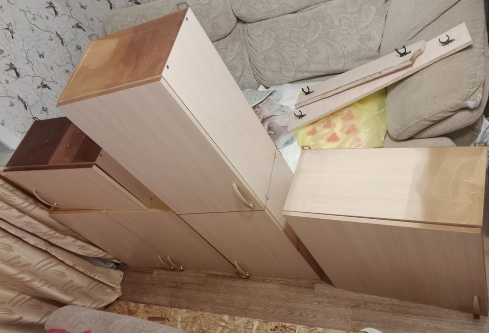 Продам кухонный гарнитур БУ