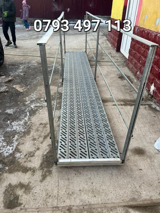 Plaforme si podețe pentru scari metalice