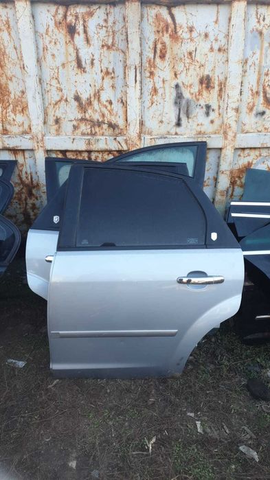 Usa stanga/dreapta spate Ford Focus 2 Ghia Hatchback an 2008 facelift