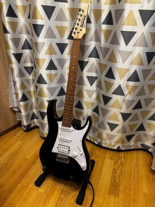 Ibanez GIO GRX40-BKN + amplificator MOOER Hornet 15