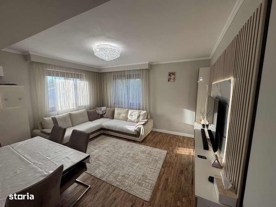 Apartament două camere mobilat/ utilat / parcare/et 1/ metrou/s1