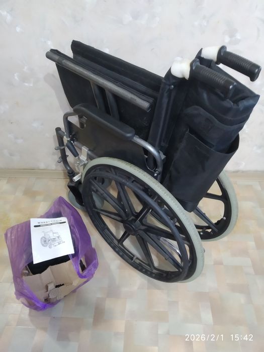Продам инвалидную коляску