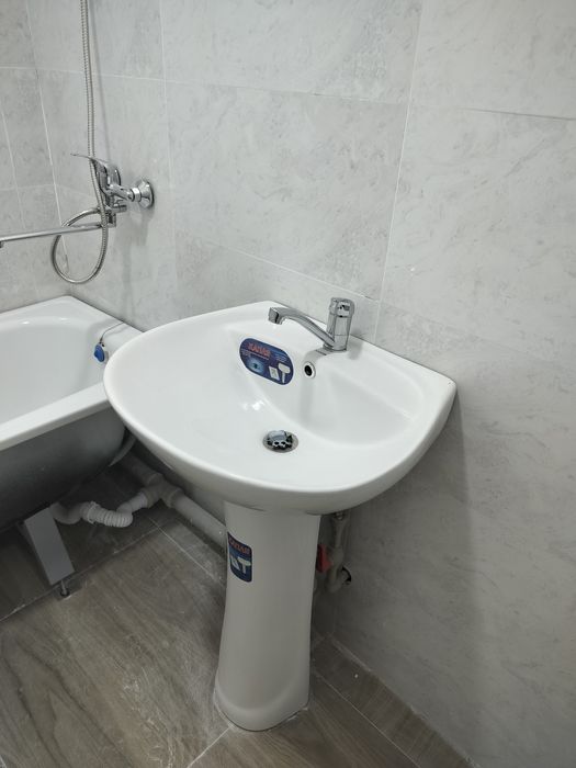 Ванна,унитаз,раковина