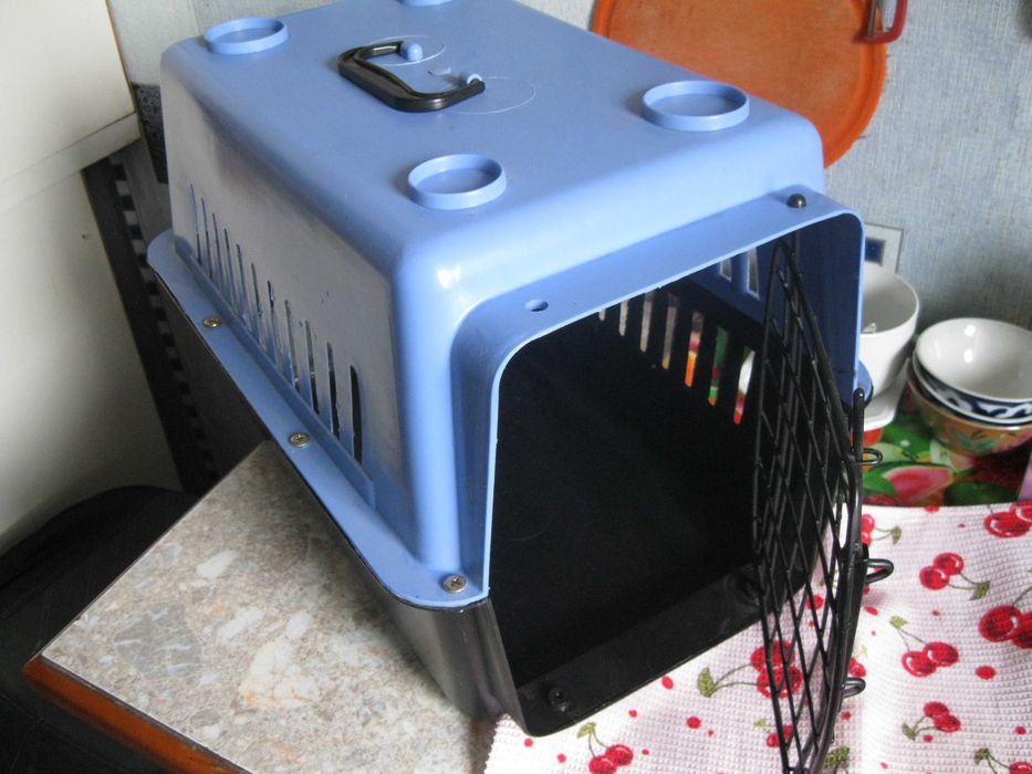 Переноска для домашних животных (Новая)