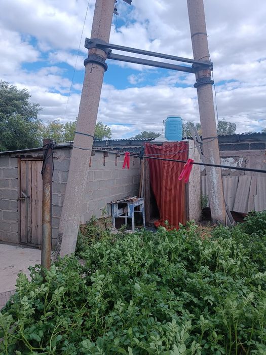 Продаётся дом с участком г.Шахтинк.