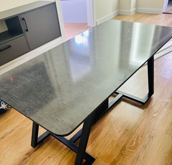 Столик журнальный