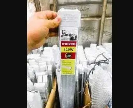 Светильник 120 см. для освещения