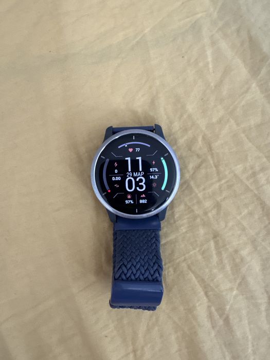 Продам б/у Garmin Venu 2