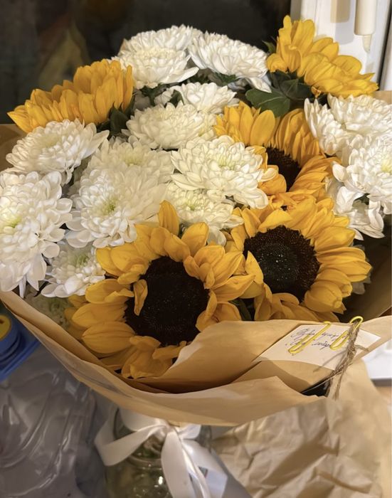 Продам букет красивых цветов