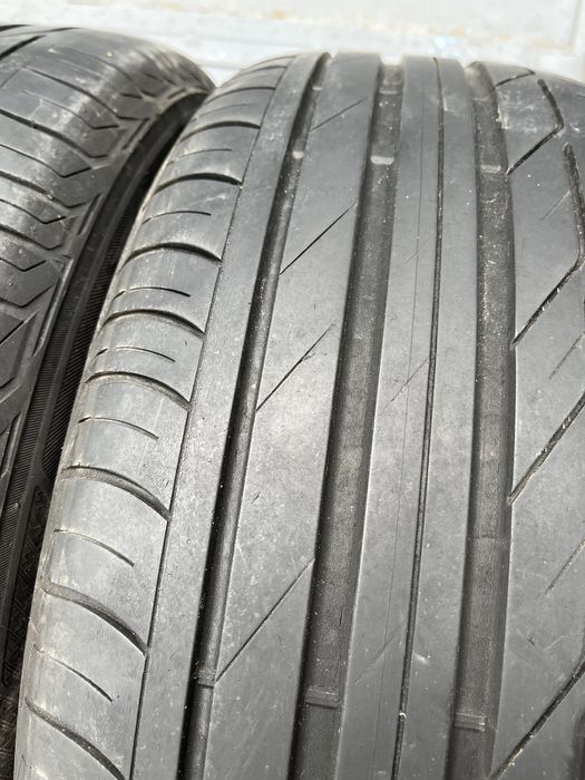 2 бр. летни гуми 225/55/17 Bridgestone RSC DOT 1516 4,5 mm