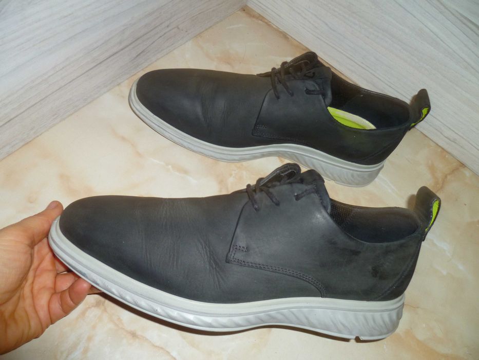 ЕССО обувки №41.