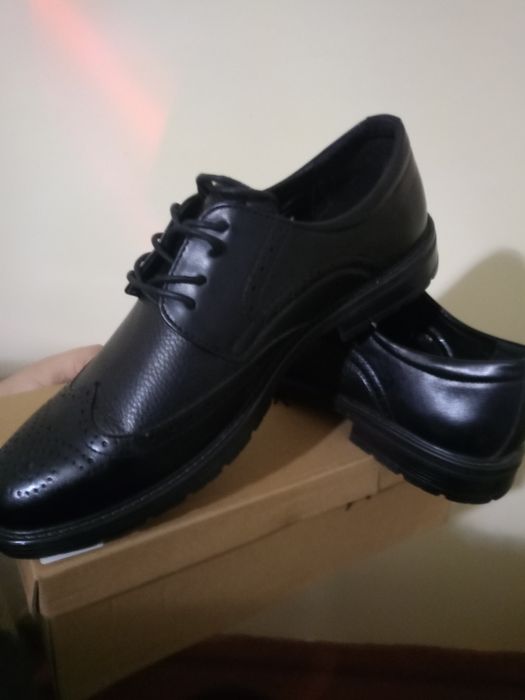 Tufli sotiladi yangi 45 razmer