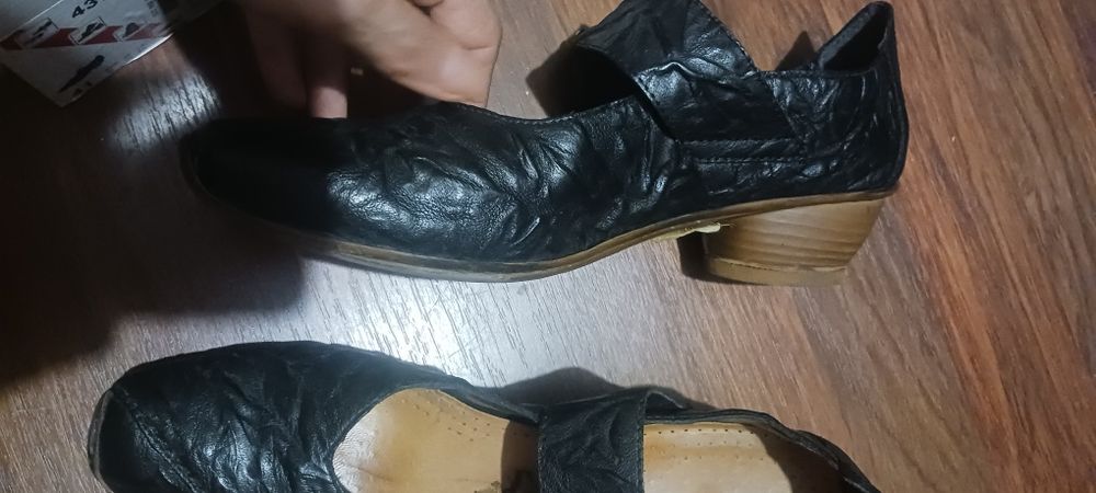 Нови обувки Rieker на половин цена