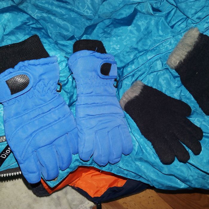 Отдам  вещи на мальчика