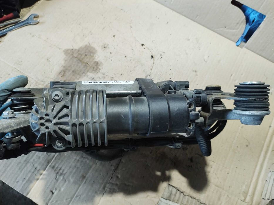 Компресор Въздушно Окачване Porsche Cayenne 3.0D 92A/2012г