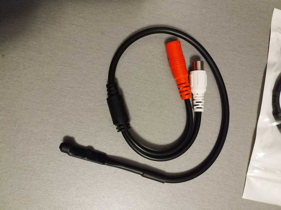Microfon supraveghere video pe fir cu alimentare pentru camera de