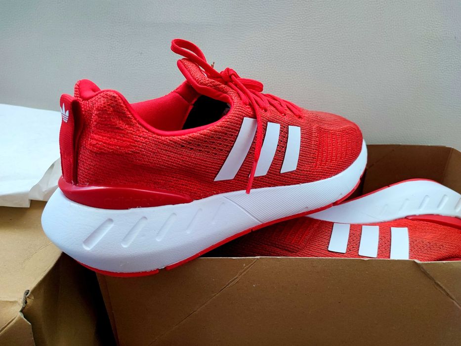 Noi /nepurtati  Marimea 38/24,5 cm, Adidas, Originali 100%